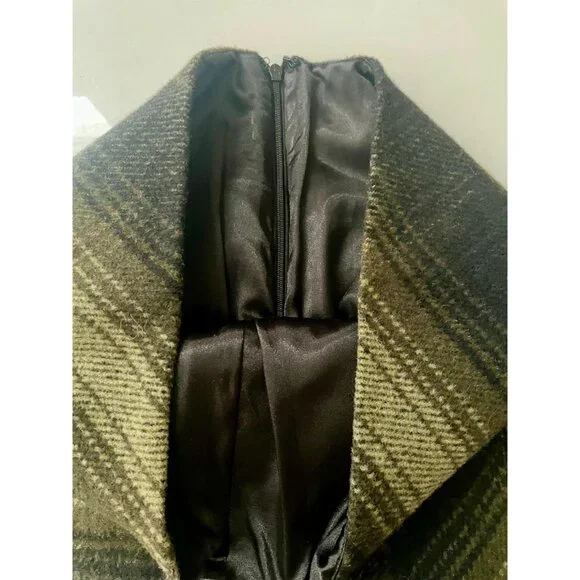 Vintage Plaid Miniskirt, Size 4, Green Wool Kensie Short Plaid Skirt - Picture 4 of 7